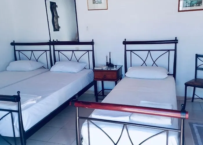 Πανσιόν Eleni 3*